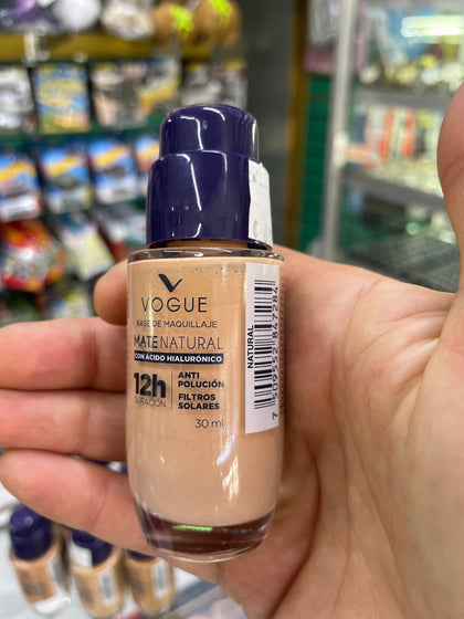 Base liquida vogue matte natural con acido hialurónico 12h NATURAL