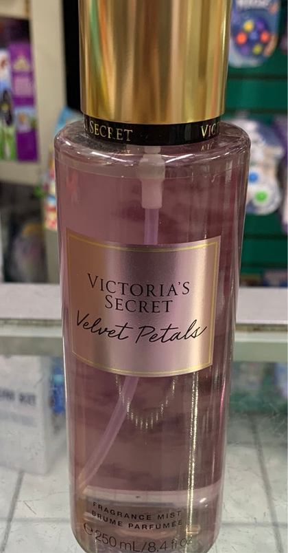 Agua Victoria Secret velvet Petals