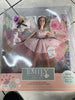 Muñeca Emily vestido rosado con mascota
