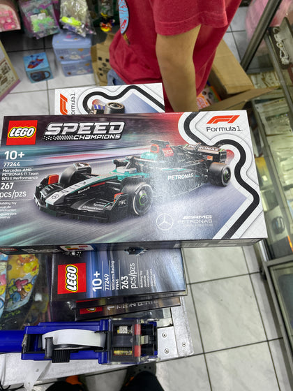 Lego Speed Champions Formula 1 Mercedes-AMG Petronas F1 Team 77244