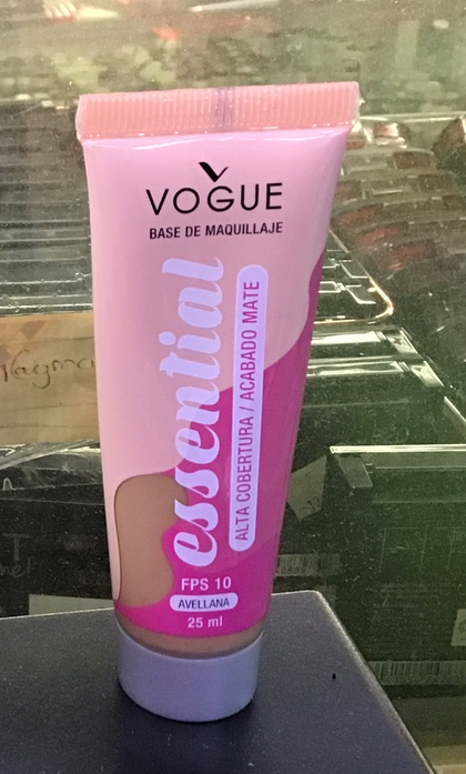 Base vogue essentials
