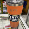 Vaso térmico YETI Rambler 26onz cup Desert Clay con pajilla