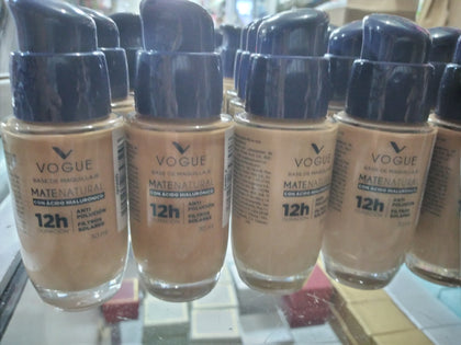 Base liquida vogue matte natural con acido hialurónico 12h trigo