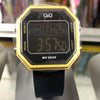 Reloj Q&Q negro con dorado cuadrado digital
